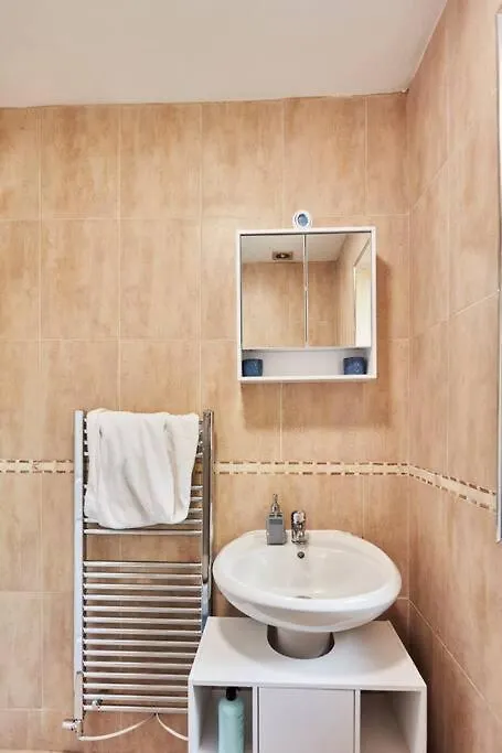 *Little Haven In Leeds* ¤Private Parking¤ Ensuite Leeds  Appartamento