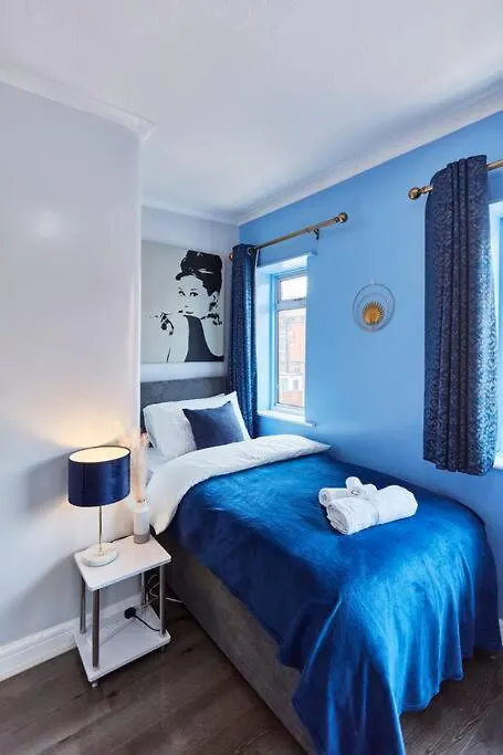 *Little Haven In Leeds* ¤Private Parking¤ Ensuite Leeds