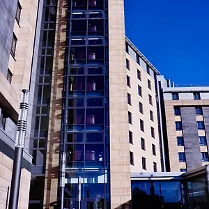 Clayton Hotel, Лидс